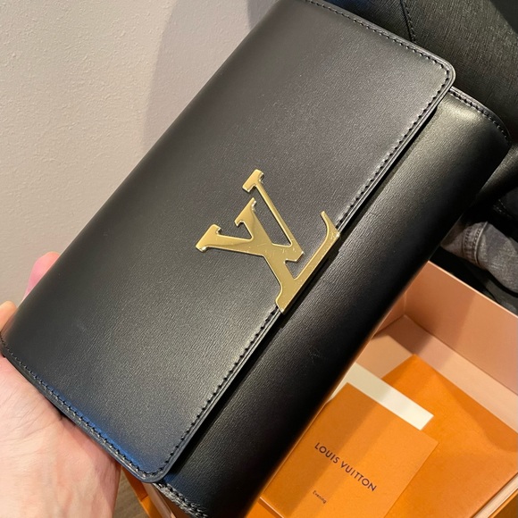 Louis Vuitton Louise Chain GM - Picture 3 of 15